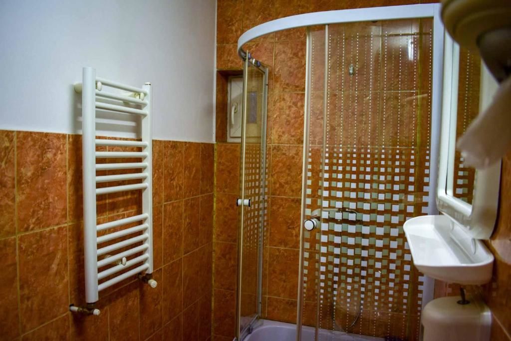 Гостевой дом Pensiunea Monor Клуж-Напока-30